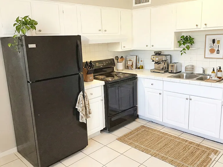 7012 N 76th Ave #1 — Photo 9