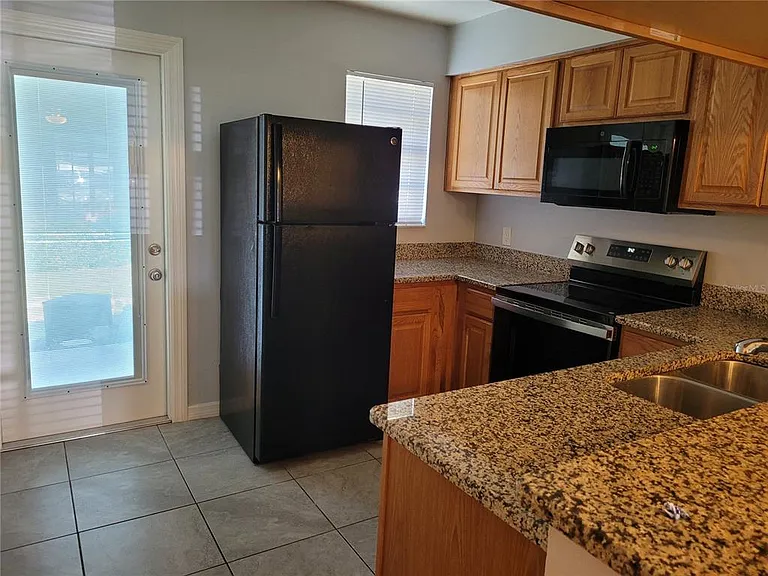 11301 Grandville Dr — Photo 8