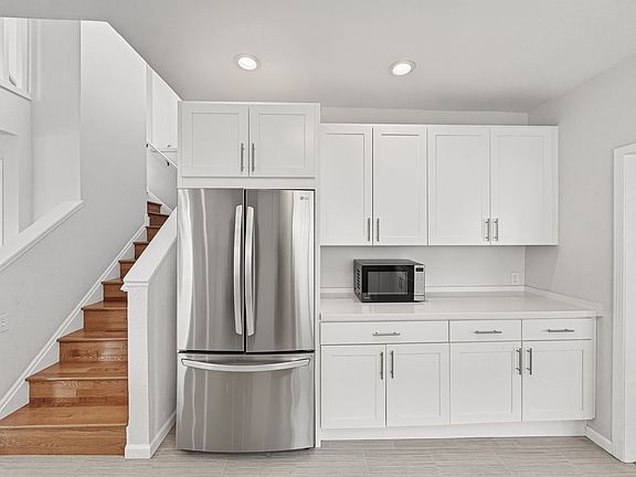 4th image of 926 Cerrito St