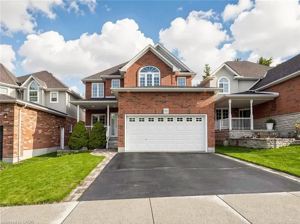 70 Doon Mills Dr, Kitchener, ON N2P 2S3