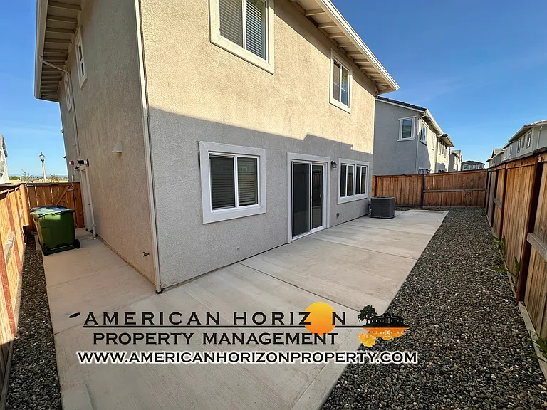 1320 Matlack St — Photo 11
