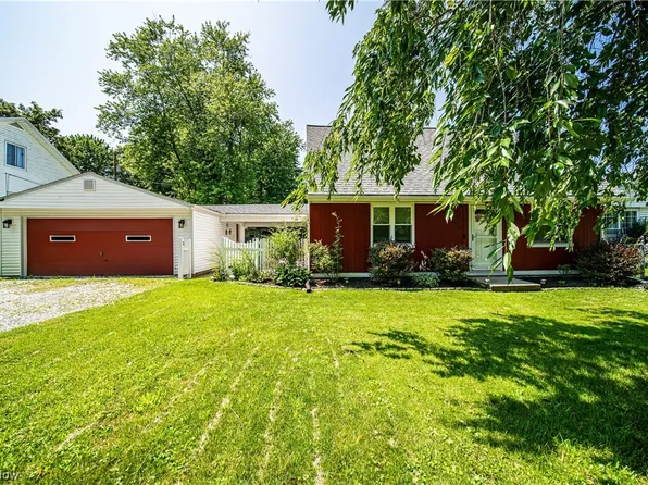 1558 Park Ave, Madison, OH 44057