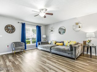 4811 Greenvale Cir, Louisville, KY 40272