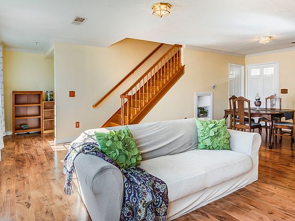 4th image of 4767 W 138th St