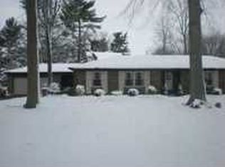 726 E Timberbrook Est, Shelbyville, IN 46176