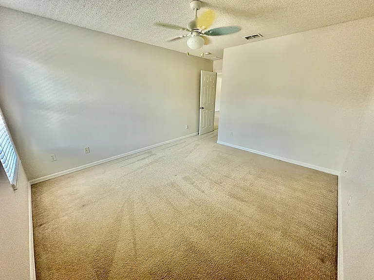 107 Keystone Crest Ct — Photo 20