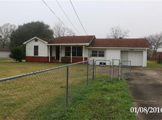 1420 Wooten Rd, Beaumont, TX 77707