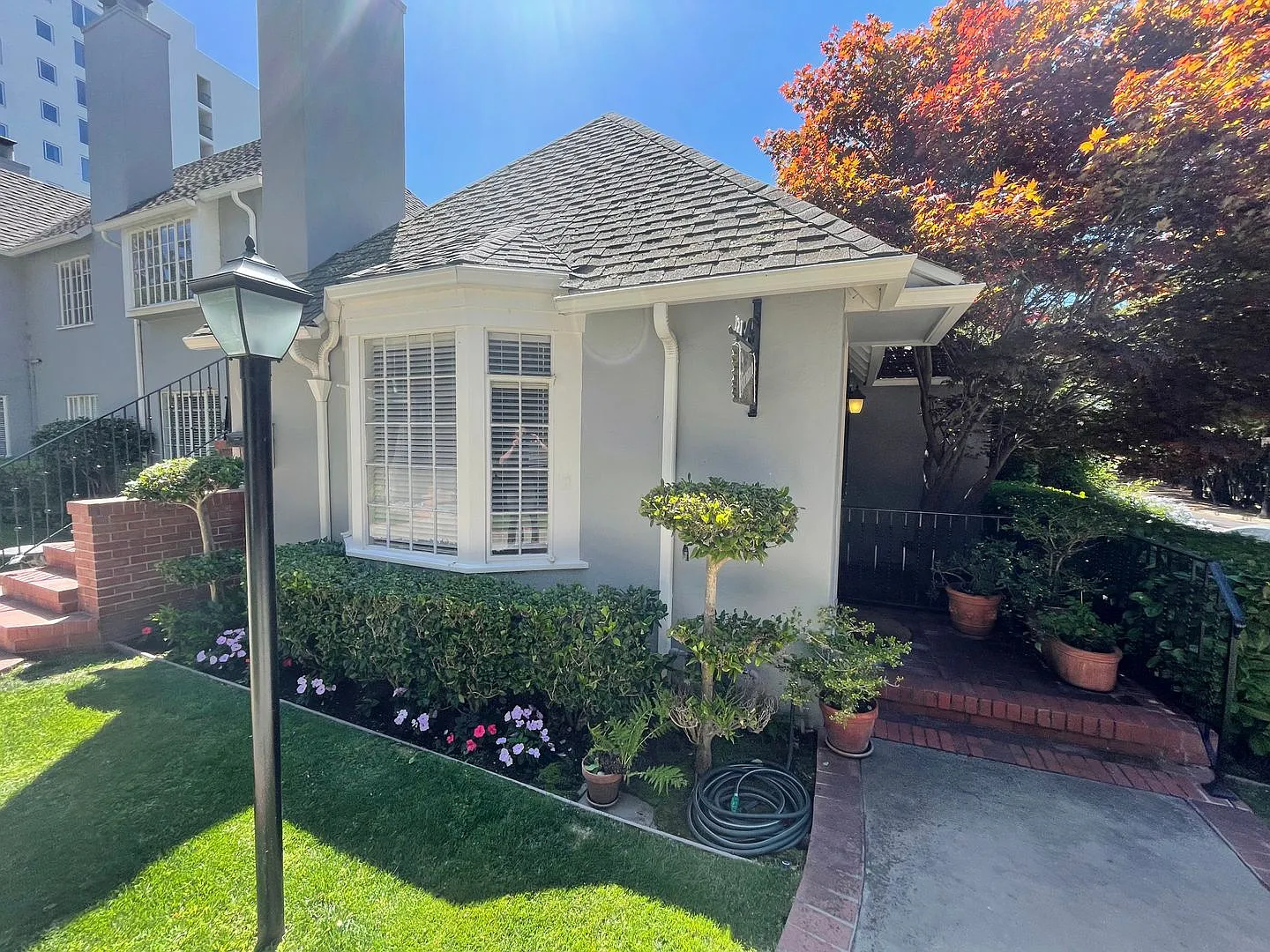 121 Arroyo Court — Photo 2