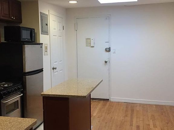 5th image of 431 E 86th St #6B