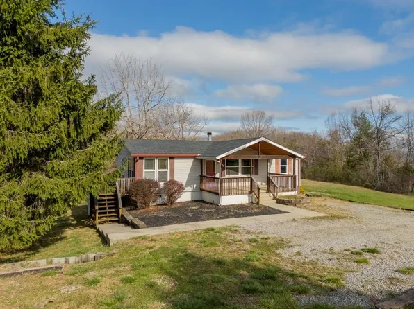1011 Poplar Hollow Rd, Shawsville, VA 24162