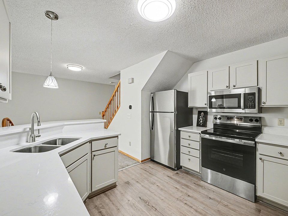 1st image of 12862 Echo Ln