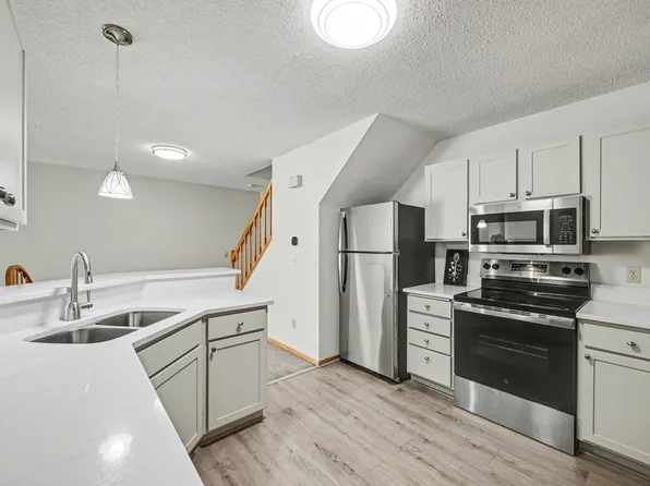 12862 Echo Ln, Apple Valley, MN 55124