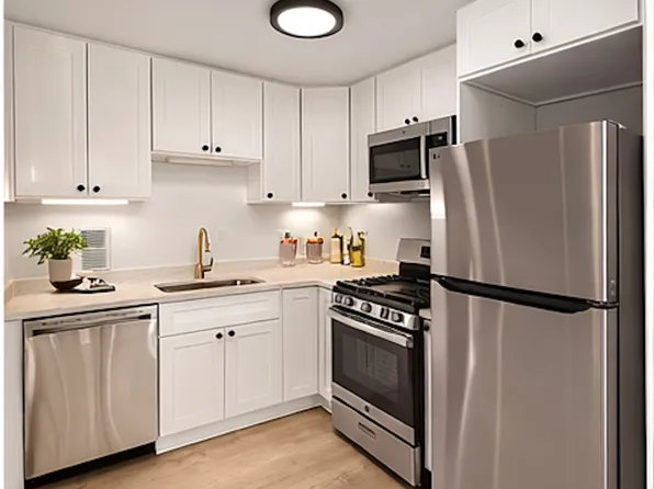 5851 Quantrell Ave, Alexandria, VA