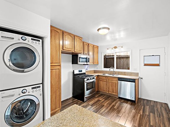 4th image of 214 W Escalones APT D