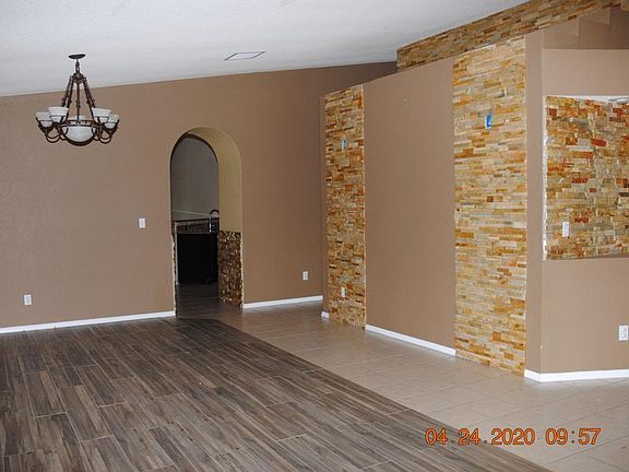 5th image of 663 Sara Lynn Ct