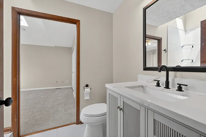 4631 Graceland Ave — Photo 31