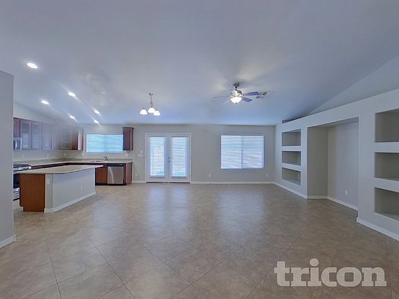 2nd image of 43368 W Palmen Dr