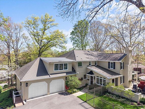 2nd image of 6522 Fairway Forest Dr