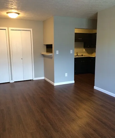 1422 Main St — Photo 3