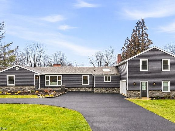 2nd image of 11892 E Hill Dr