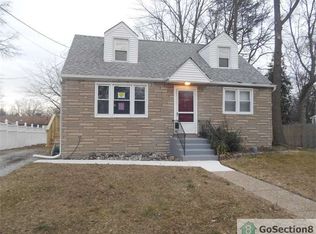 519 Warwick Rd N, Lawnside, NJ 08045
