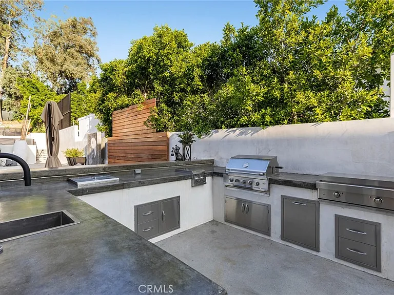 5702 Melvin Ave — Photo 43