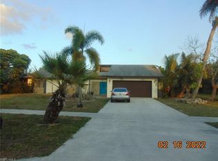 2266 Kings Lake Blvd, Naples, FL 34112