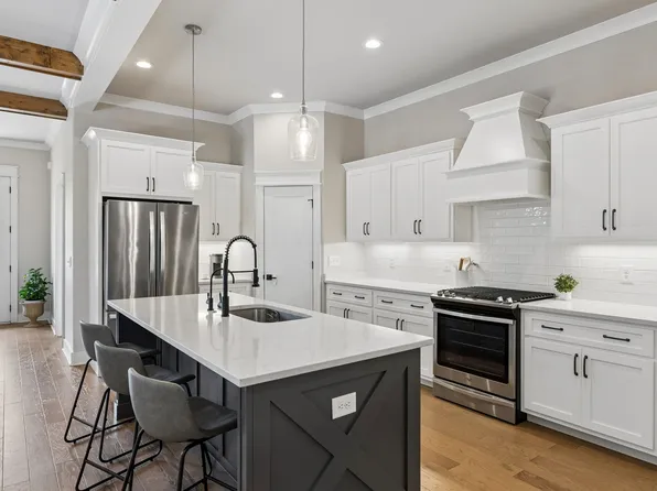 5744 Shelton Blvd, Murfreesboro, TN 37129
