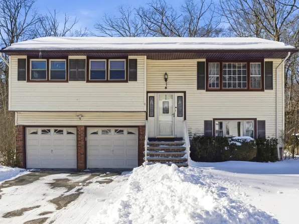 5 Downstream Dr, Mount Olive Twp., NJ 07836