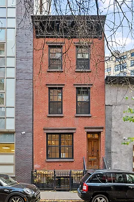 Rented by Compass | media 33