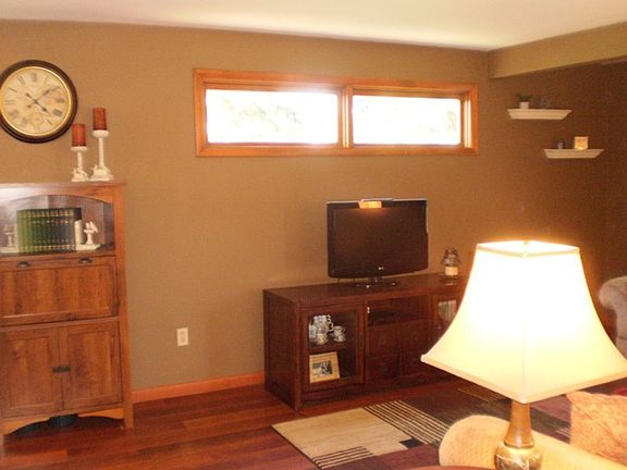 5th image of 2359 Greengold St