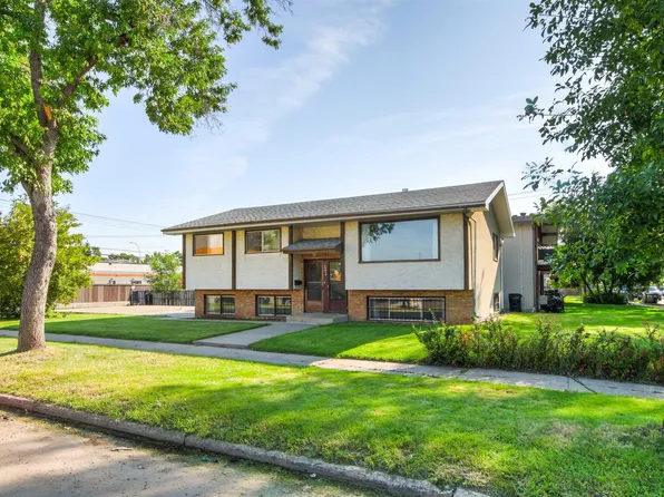 11703 38th St NW, Edmonton, AB T5W 2H2