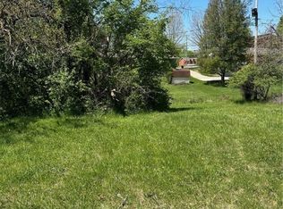 2431 Greystone Ln, Springfield, OH 45503