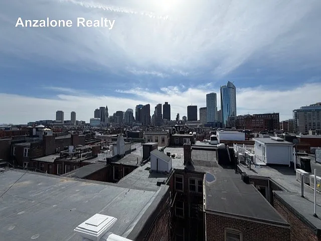 24 Hull St #3R — Photo 15