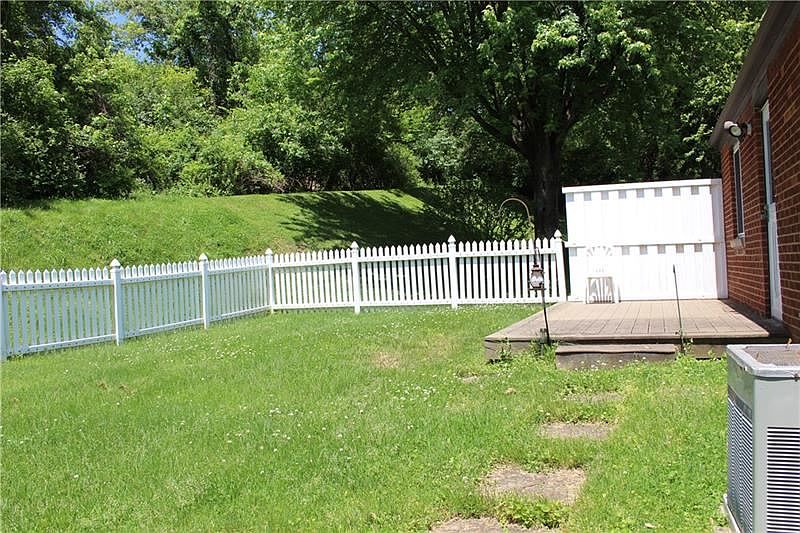 2nd image of 714 Providence Dr