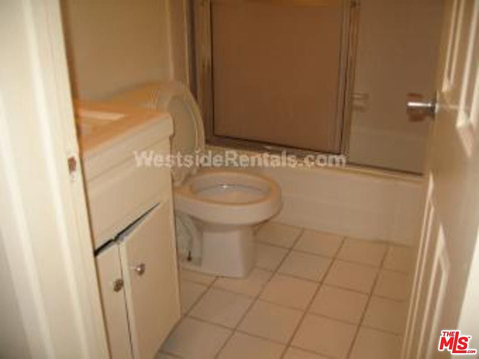 2nd image of 2051 S Corning St