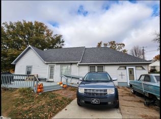 108 W 4th St, Massena, IA 50853
