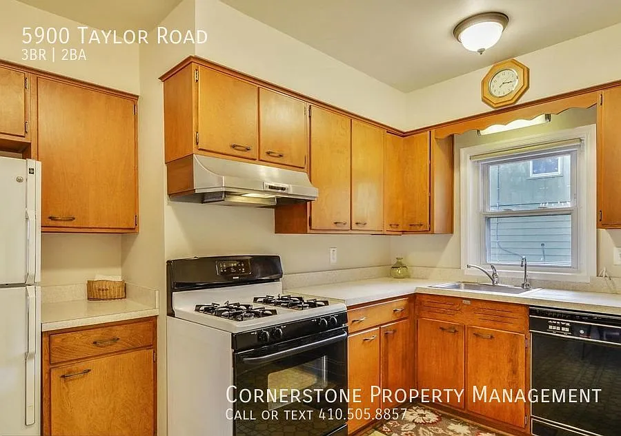 3 Beds 2 Baths | $2750| 5900 Taylor Rd Riverdale Park, MD 20737 — Photo 2