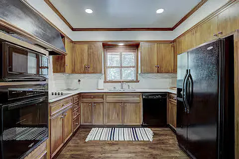 2 bed, 2.5 bath, 1750 sqft, $3,500 — Photo 4