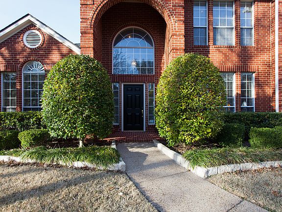 4th image of 4597 Old Pond Dr