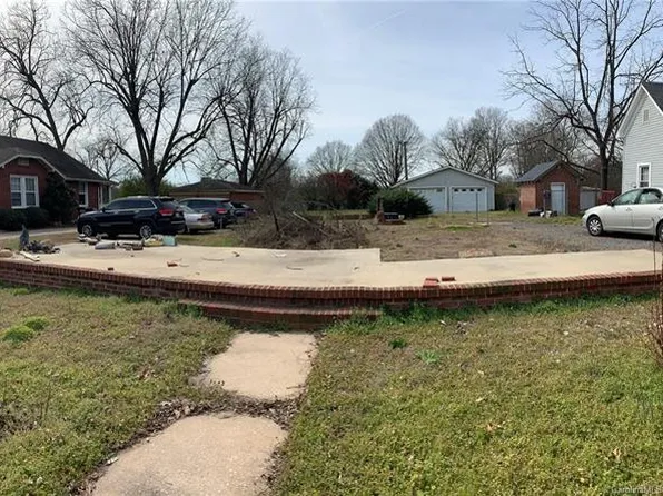 319 W Main St, Rockwell, NC 28138