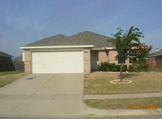 3725 Hermalinda Dr, Denton, TX 76207