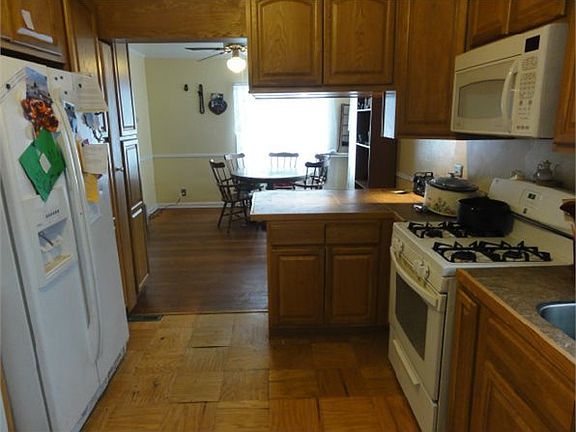 5th image of 571 N 200 W