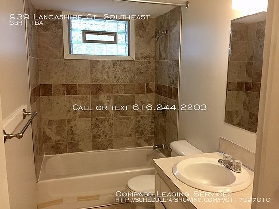 5th image of 939 Lancashire Ct SE