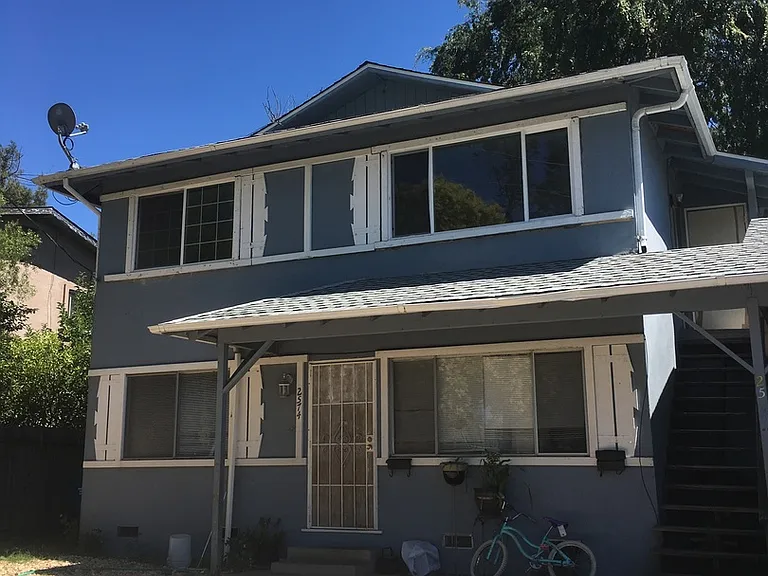 2576 Mohawk Ct — Photo 1