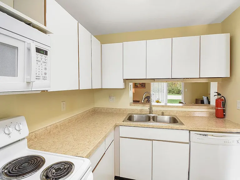 700 N Adelaide St #93 — Photo 9