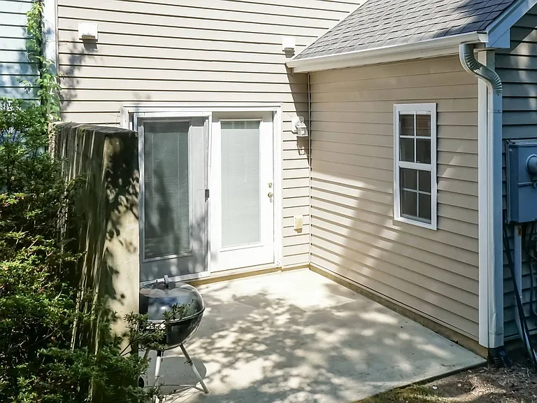 295 Plaza Dr #E — Photo 6