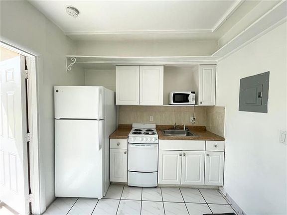 2nd image of 35 Sidonia Ave APT D