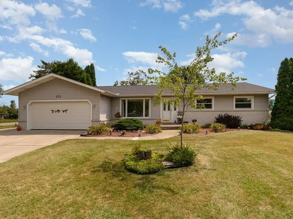 571 E Dawn Dr, Freeland, MI 48623