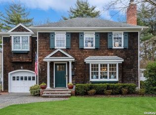 5 Maple St, Garden City, NY 11530